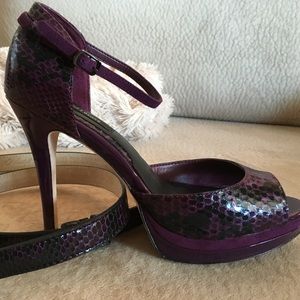 White House Black Market Avalon Sandal & Belt